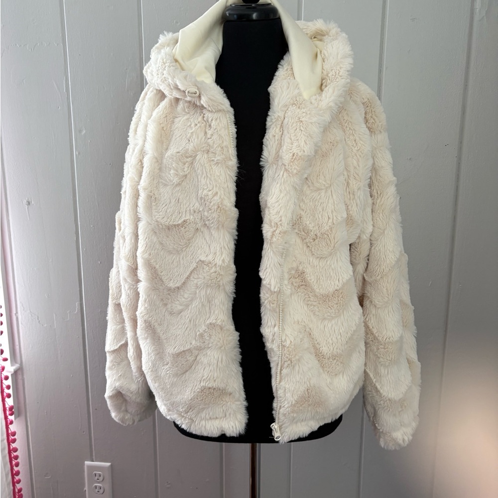 Elegant Cream Teddy Jacket